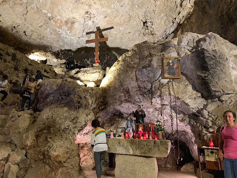 Pilgrimage to Lebanon.jpg_0009_71548680_459480214638275_9124393360172253184_n